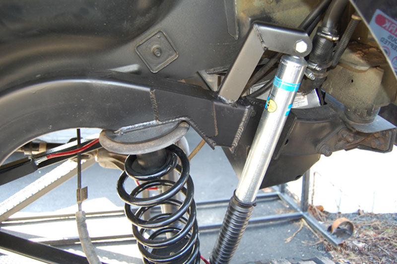 TJ/LJ Rear Upper Spring Post W/Spring Retainer Clayton Offroad
