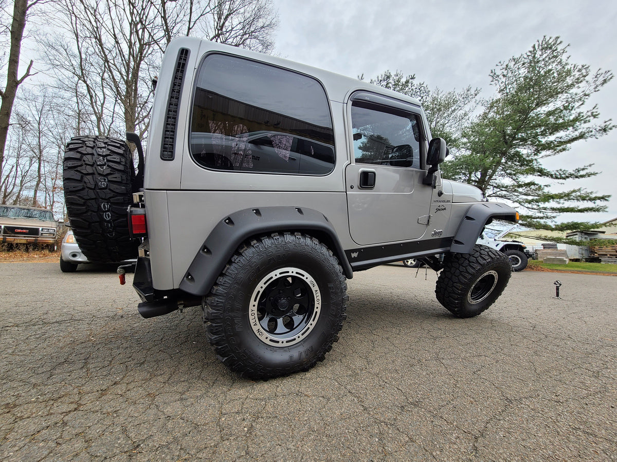Jeep Wrangler 4.0 Inch Premium Short Arm Lift Kit 1997-2006 TJ/LJ Clayton Off Road