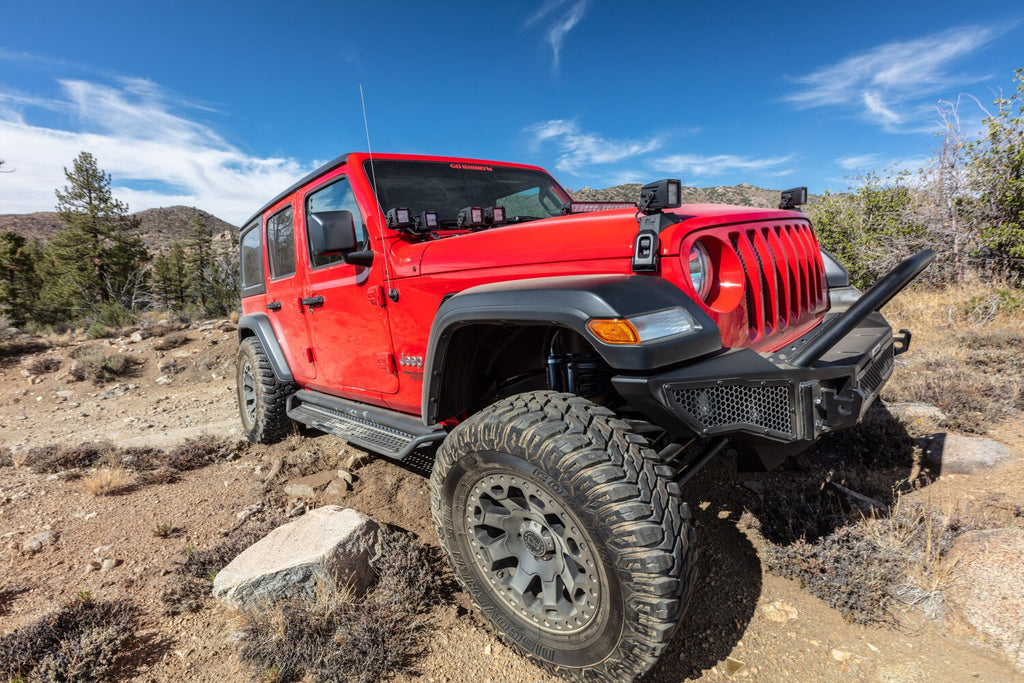 Dominator Xtreme D1 SideSteps With Mounting Bracket Kit Textured Black 2018-2026 Jeep Wrangler Go Rhino