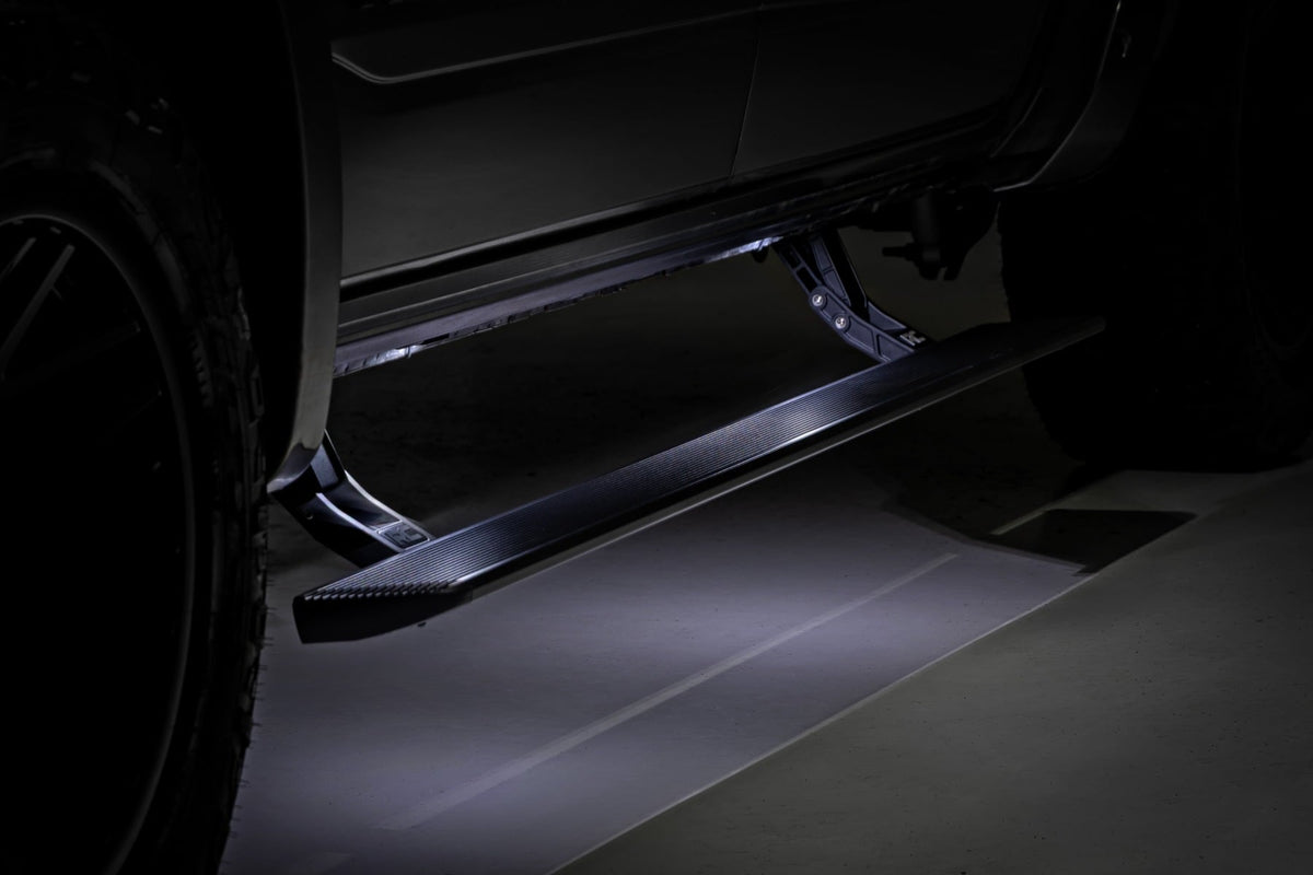 Power Running Boards HT-Series Crew Cab Ford F-150/Lightning/F-250/F-350/Raptor (15-26) Rough Country