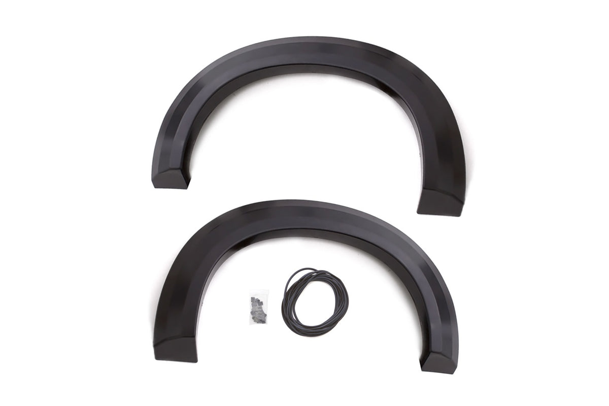 Extra Wide Style Fender Flare Set Rear, Smooth, 2-Piece Set 1999-2007 Ford F-250/F-350 Super Duty Fleetside Lund