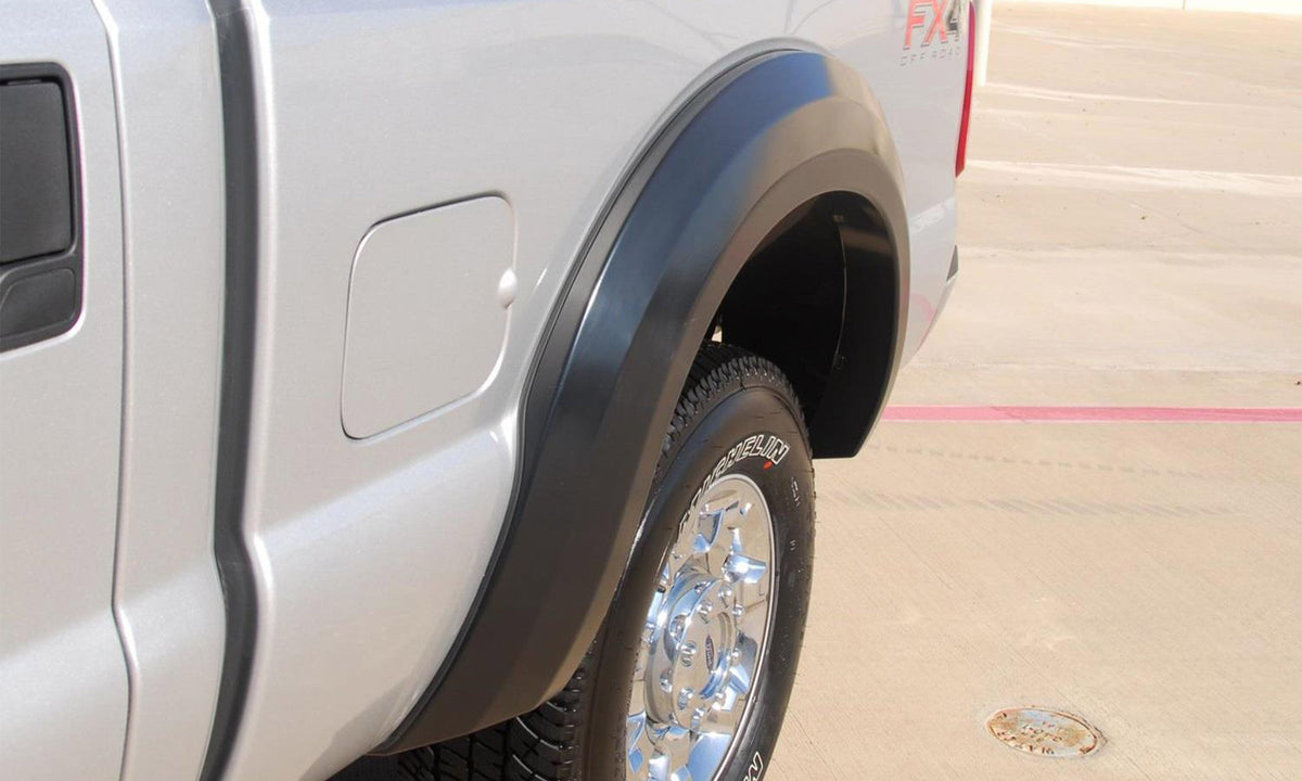 Extra Wide Style Fender Flare Set Rear, Smooth, 2-Piece Set 2011-2016 Ford F-250 Super Duty/F-350 Super Duty Fleetside Lund