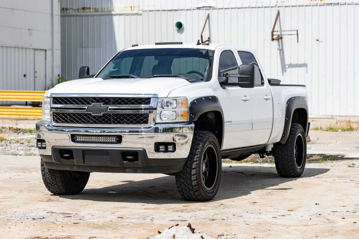 Pocket Fender Flares 6 Foot 7 Inch & 8 Foot Bed Chevy Silverado 1500/2500HD/3500HD (2007-2014) Rough Country