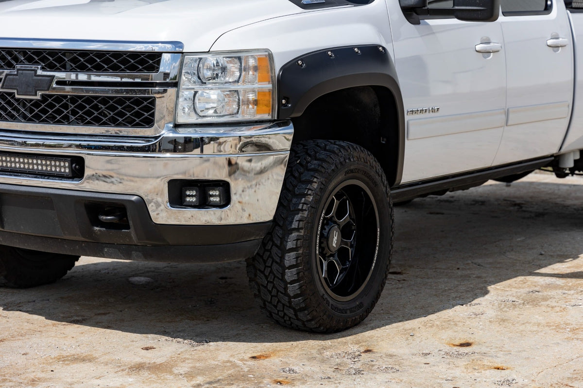 Pocket Fender Flares 6 Foot 7 Inch & 8 Foot Bed Chevy Silverado 1500/2500HD/3500HD (2007-2014) Rough Country