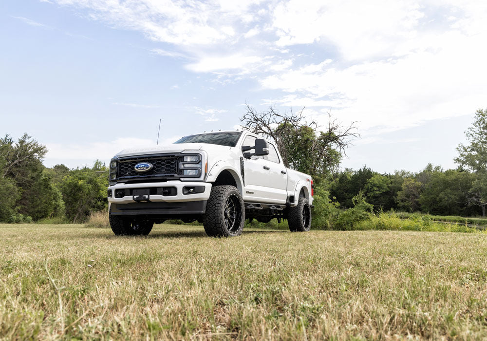4 Inch Lift Kit 2023-2025 Ford F-250/350 4WD with Diesel Engine without Auto Leveling Headlight Function with Shocks Superlift