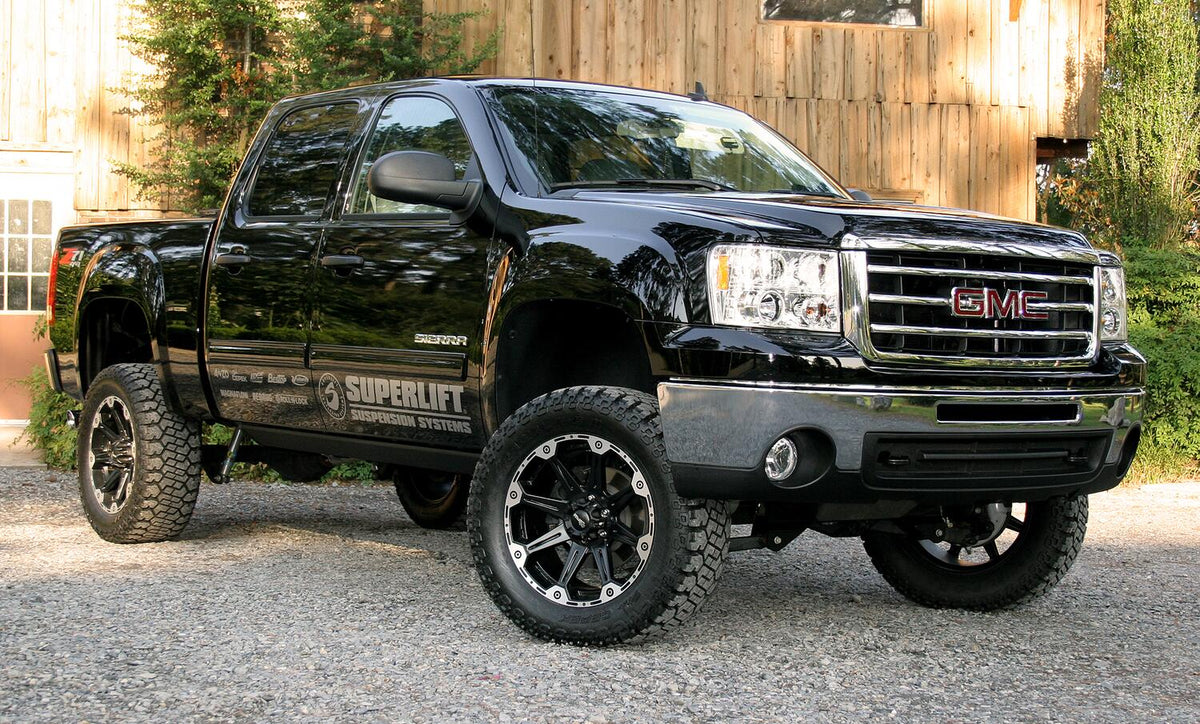 6.5 Inch Lift Kit 2007-2013 Chevy Silverado and GMC Sierra 1500 4WD with Shocks Superlift