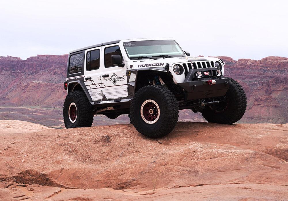 4 Inch Rock Runner Series Lift Kit 2018-2023 Jeep Wrangler JL Unlimited Gas Engine without Shocks Does Not fit 2-Door Models, Diesel Models or 392 Models Superlift