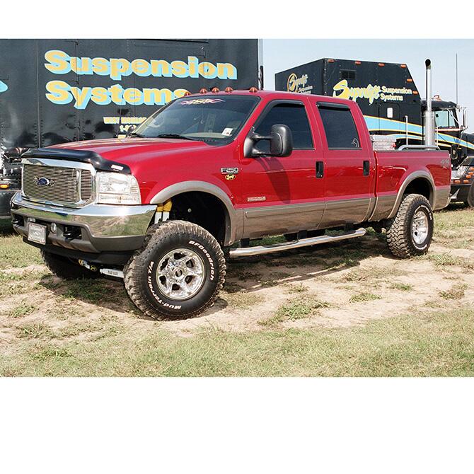 4 Inch Lift Kit 2000-2004 Ford F-250 and F-350 Super Duty 4WD Diesel and V-10 with Shocks Superlift