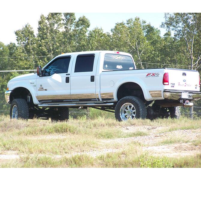 8 Inch Lift Kit 2000-2004 Ford F-250 and F-350 Super Duty 4WD Diesel and V-10 with Shocks Superlift