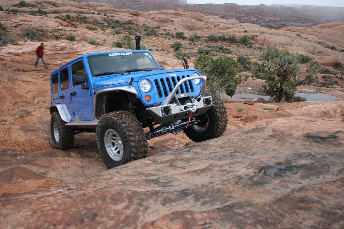 4 Inch Lift Kit 2007-2018 Jeep Wrangler JK Unlimited with Reflex Control Arms and Shocks Superlift