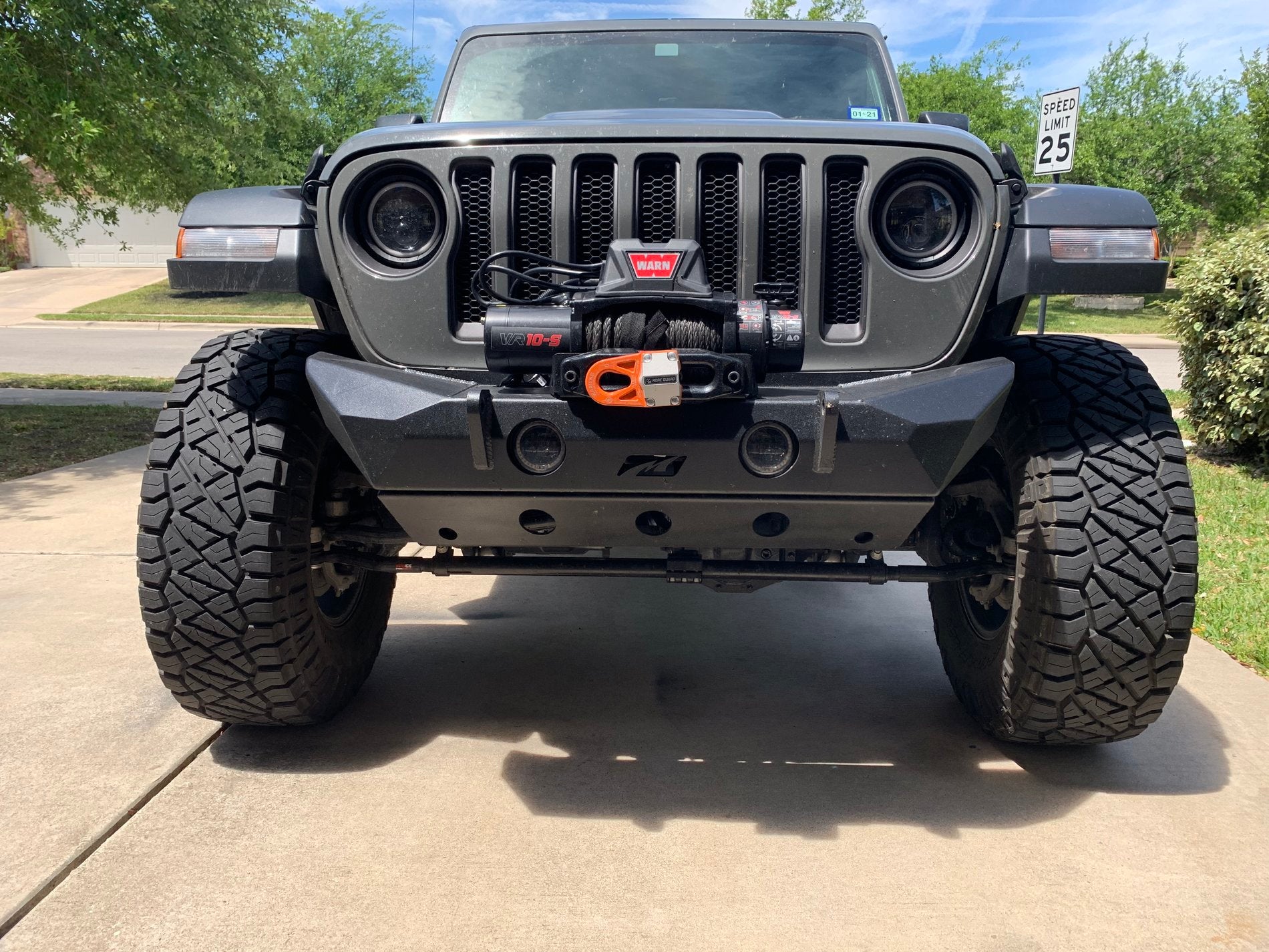 Jeep JL Front Bumper With Skid Plate 18+ Wrangler JL W/Fog Light Holes The Hammer Series Motobilt