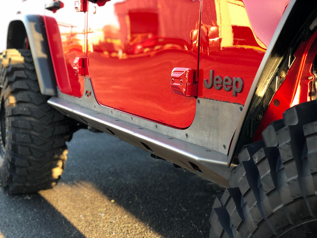 Jeep JL Unlimited Rocker Guards With Step 18 + Wrangler JL Crusher Series Bare Steel Motobilt