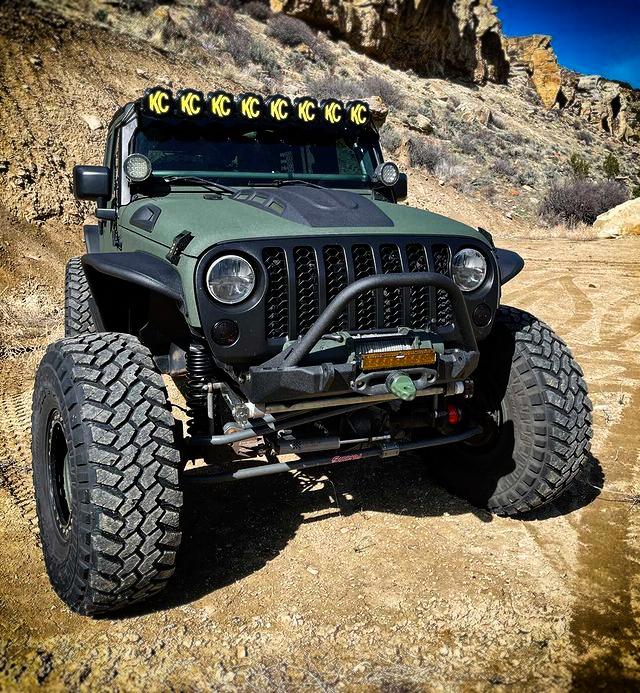 Tomahawk Frame Chop Front Bumper for Jeep JK, JL, JT Motobilt