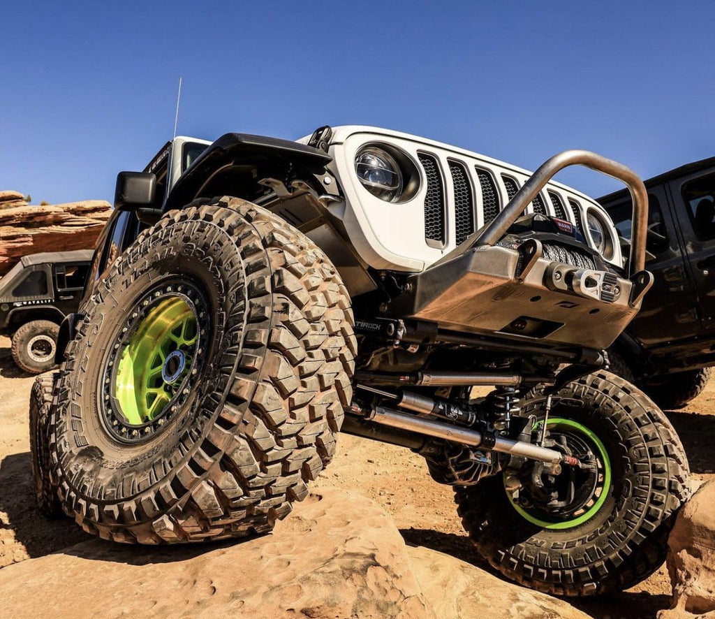 Tomahawk Frame Chop Front Bumper for Jeep JK, JL, JT Motobilt
