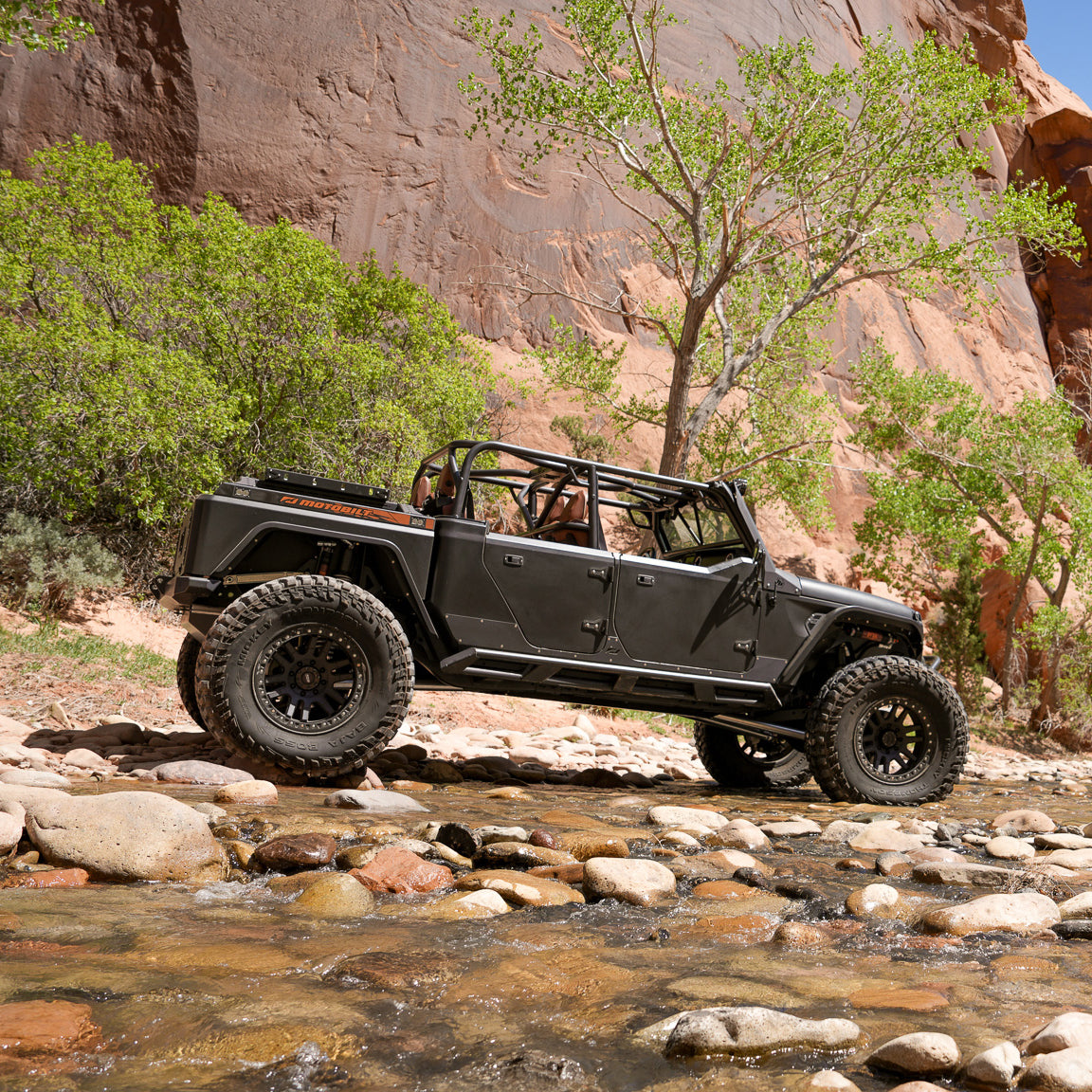 Roll Cage Kit for Jeep Gladiator Motobilt
