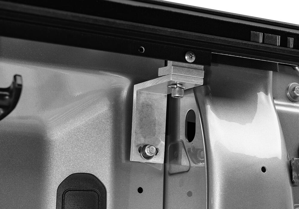 E-Series Locking Retractable Truck Bed Cover for 2019-2026 Ram 1500 (Excludes models withRamBox) 6.4 Ft. Bed Roll N Lock