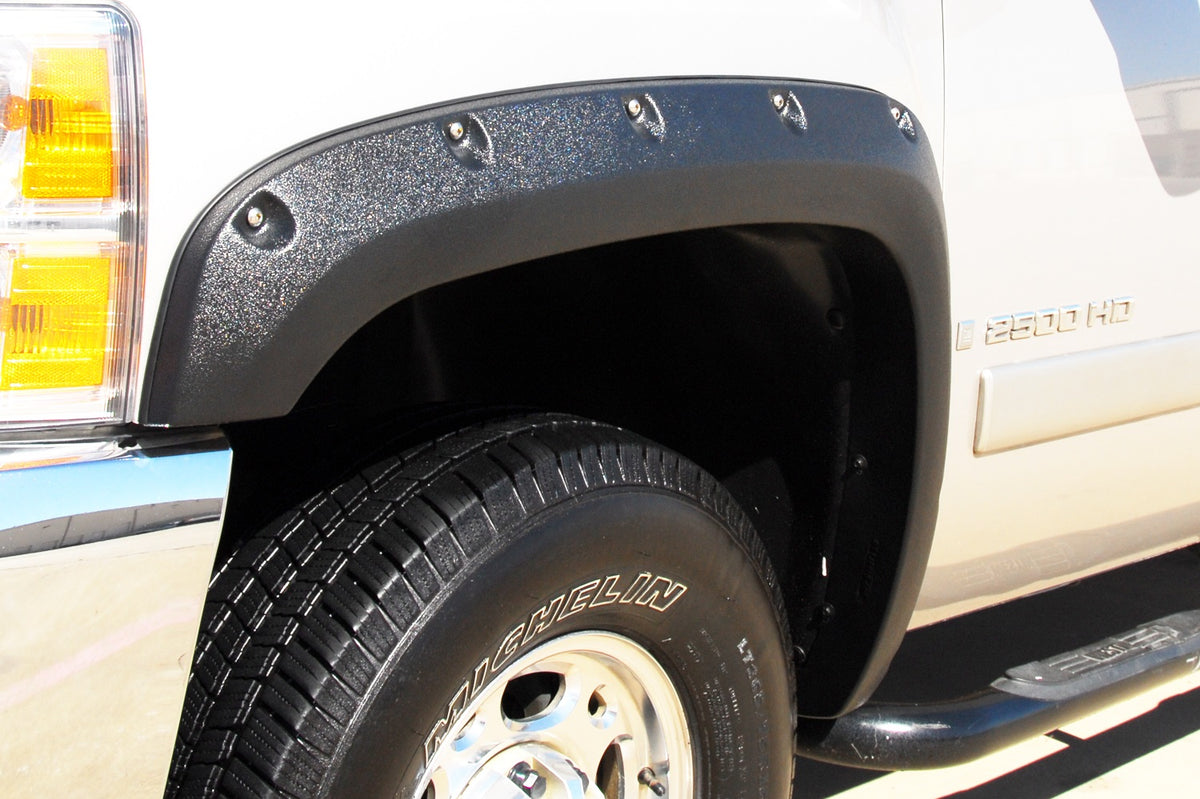 Rivet Style Fender Flare Set Front, Smooth, 2-Piece Set 2007-2014 Silverado/Sierra 1500/2500 HD/3500 HD Fleetside Lund