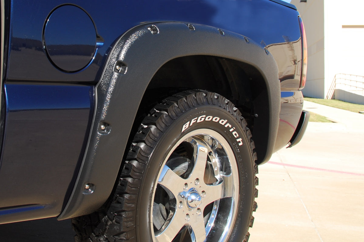 Rivet Style Fender Flare Set Rear, Textured, 2-Piece Set 2017-2020 Colorado 61.7 Bed Lund