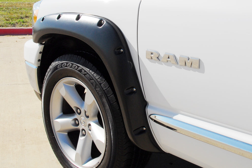 Rivet Style Fender Flare Set Front, Smooth, 2-Piece Set 2002-2009 Dodge Ram 1500/2500/3500 Fleetside Lund