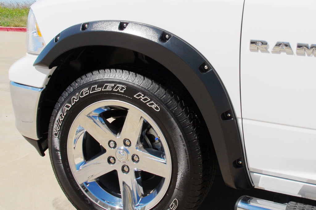 Rivet Style Fender Flare Set Front, Smooth, 2-Piece Set 2010-2018 Ram 2500/3500 Fleetside Lund