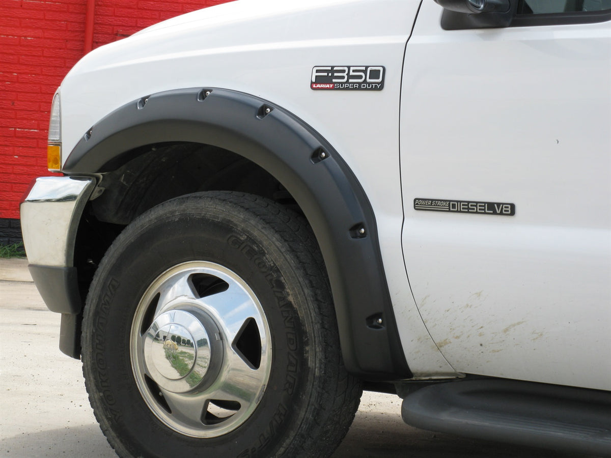 Rivet Style Fender Flare Set Front, Textured, 2-Piece Set 1999-2007 Ford F-250/F-350 Super Duty Fleetside Lund