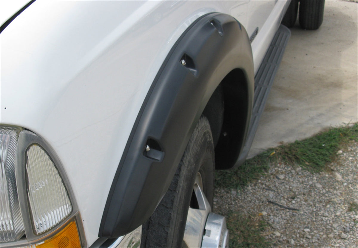 Rivet Style Fender Flare Set Rear, Textured, 2-Piece Set 1999-2007 Ford F-250/F-350 Super Duty Fleetside Lund