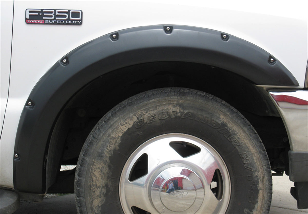 Rivet Style Fender Flare Set Front and Rear, Textured, 4-Piece Set 1999-2007 Ford F-250/F-350 Super Duty Fleetside Lund