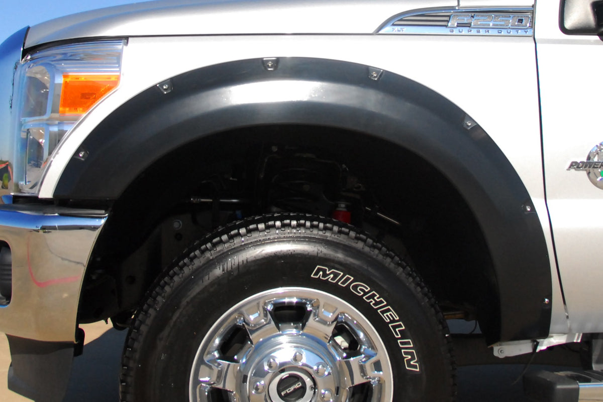 Rivet Style Fender Flare Set Front, Smooth, 2-Piece Set 2011-2016 Ford F-250 Super Duty/F-350 Super Duty Fleetside Lund