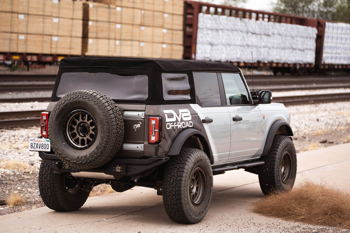 2021 2024 Ford Bronco 4 Door OE Plus Series Side Steps DV8 Offroad