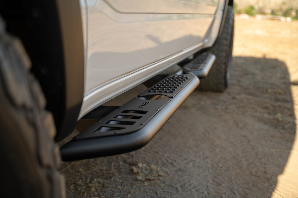 2019 2025 RAM 1500 Crew Cab OE Plus Side Steps DV8 Offroad