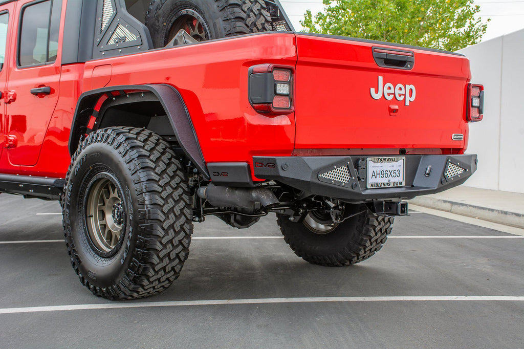2020 2025 Jeep Gladiator JT Bedside Rock Sliders DV8 Offroad