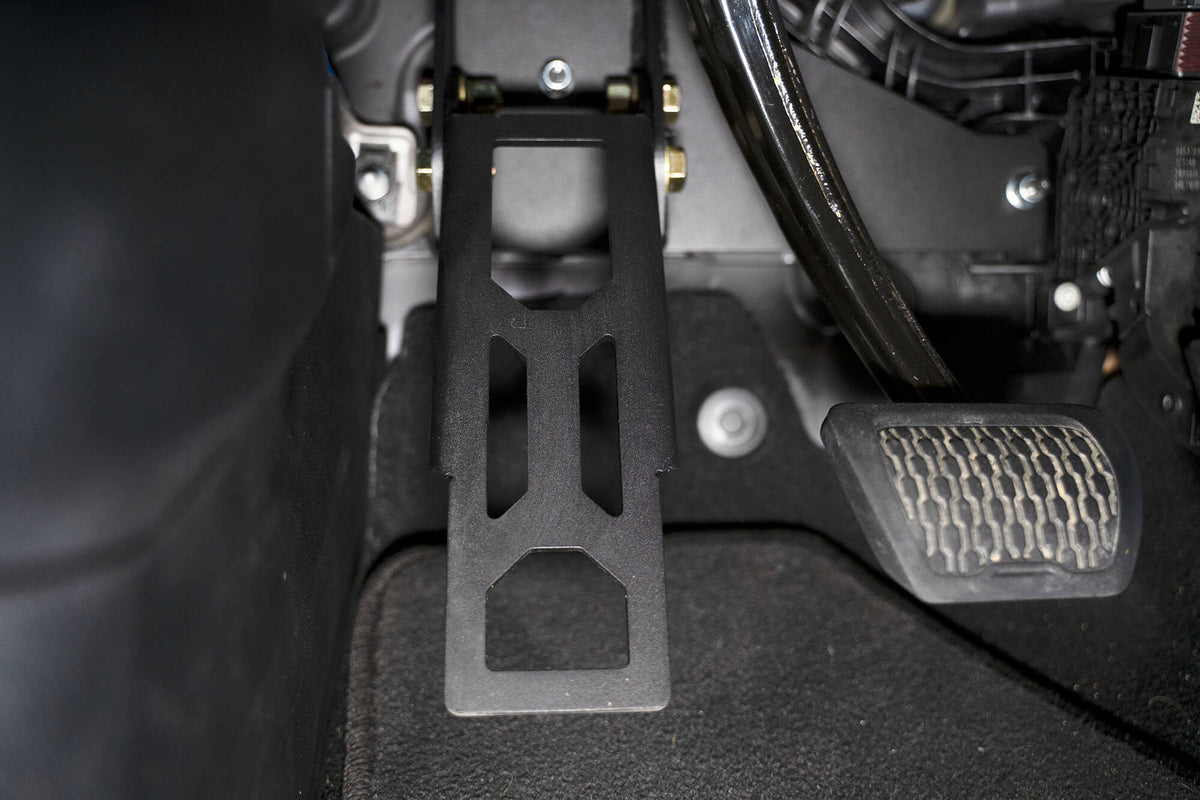 2020 2025 Jeep Wrangler JL JLU Gladiator JT Adjustable Dead Pedal DV8 Offroad