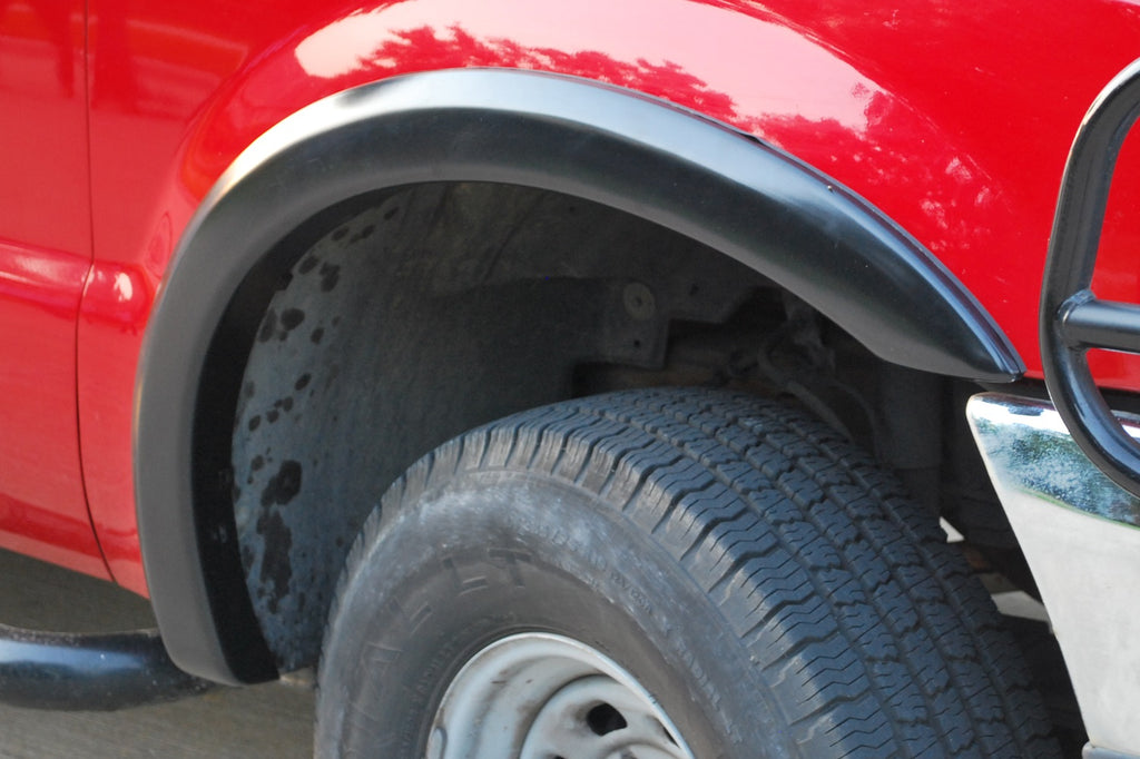 Sport Style Fender Flare Set Front, Smooth, 2-Piece Set 1999-2007 Ford F-250/F-350 Super Duty Fleetside Lund