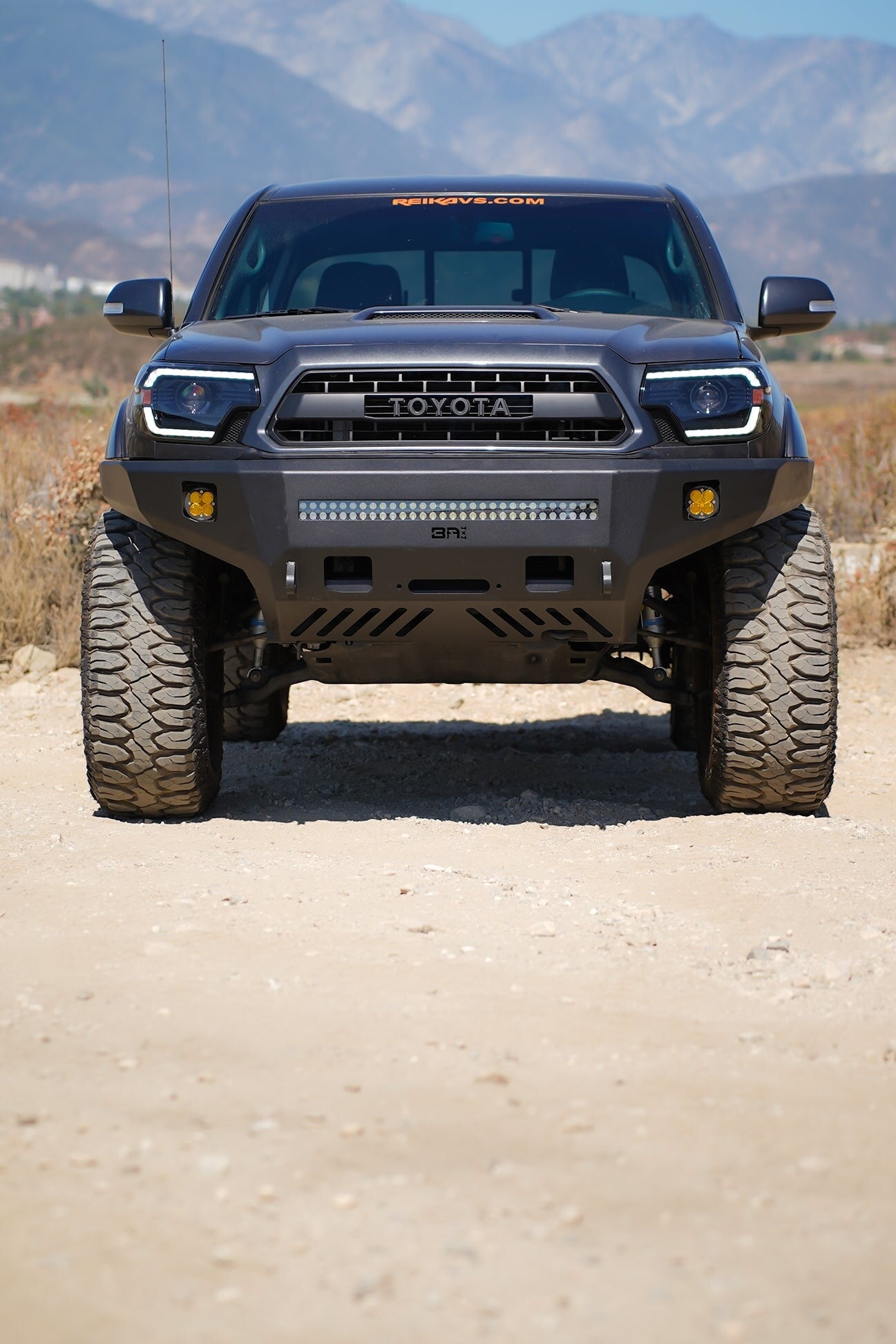 2005-2015 Toyota Tacoma Pro Series Front Winch Bumper Body Armor 4X4