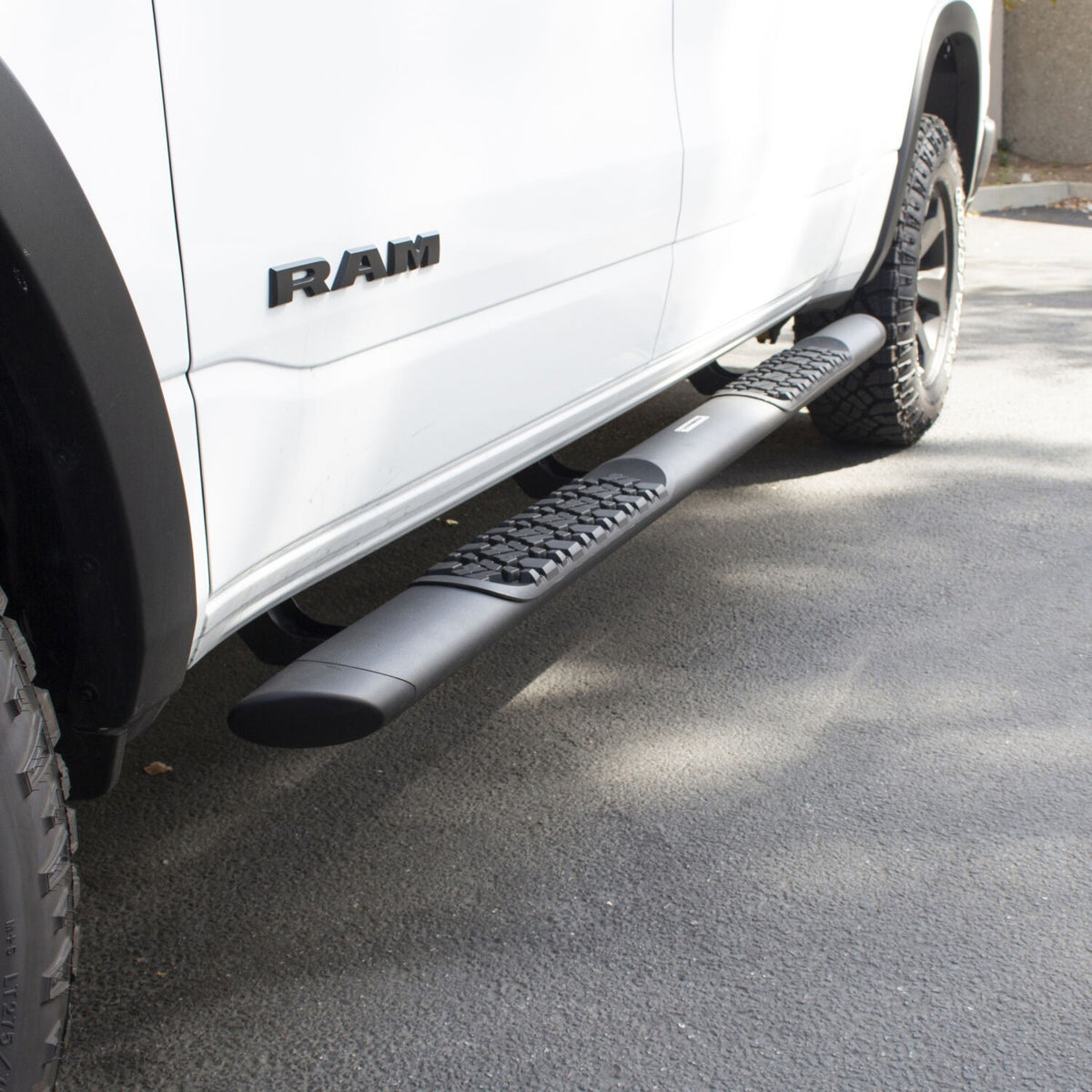 V3 Series Aluminum 5 Inch Elipse Side Steps with Mounting Brackets Textured Black 2019-2025 Ford Ranger Go Rhino