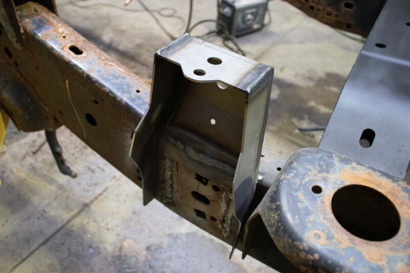 Rust Buster Forward Bed Mount