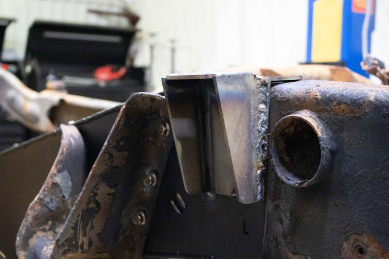Rust Buster Center Bed Mount