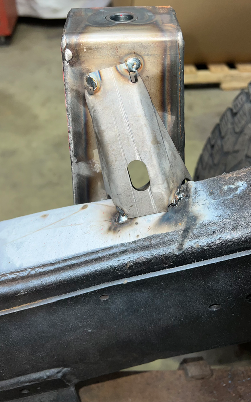 Rust Buster 2004-2012 Colorado Front Bed Mount - Right