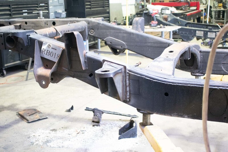 Rust Buster 11-18 Chevy Silverado 2500HD/3500HD Rear Cab Mount - Right