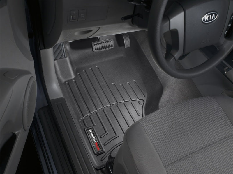 WeatherTech 03-10 Kia Sorento Front FloorLiner - Black