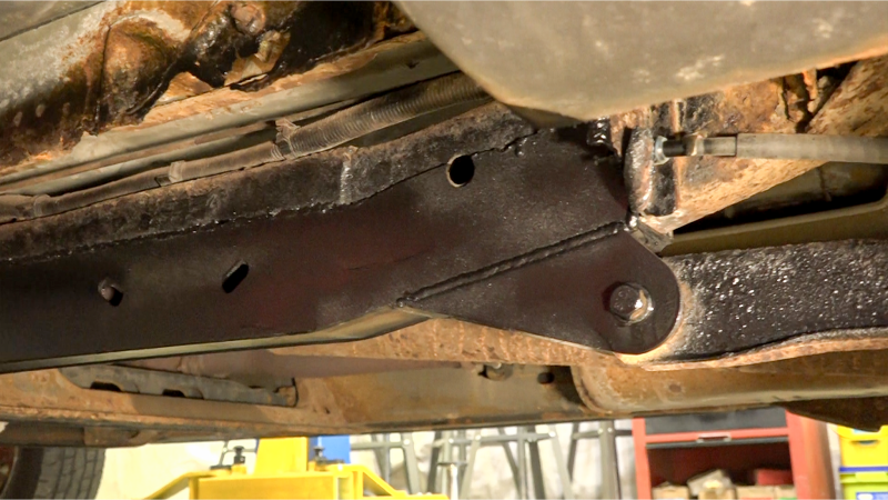 Rust Buster Avalanche/Suburban/Yukon Center Frame Repair Kit - Right