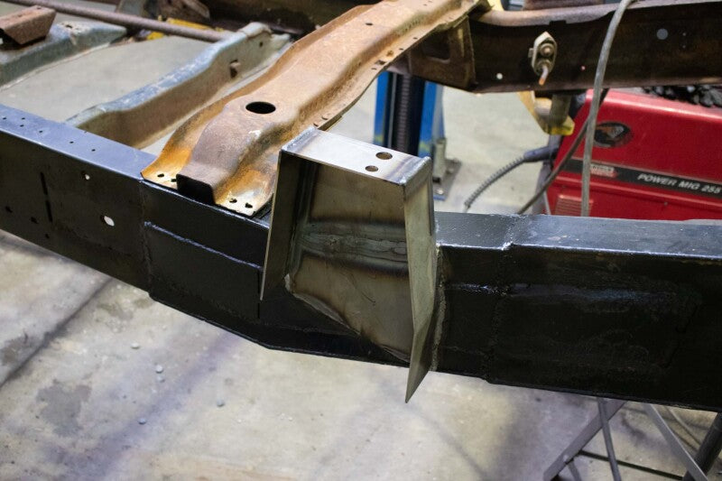 Rust Buster 97-03 Ford F150 Front Bed Mount - Left Side