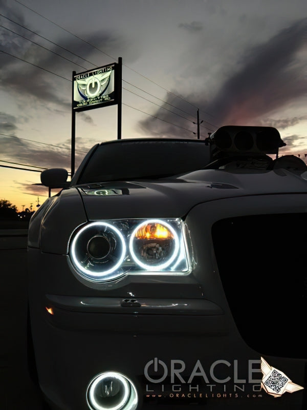 Oracle 05-10 Chrysler 300C LED Fog Light Halo Kit - Red