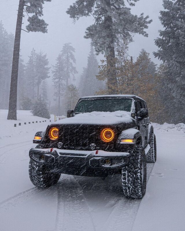 Oracle Jeep Wrangler JL/Gladiator JT 7in. High Powered LED Headlights (Pair) - 2