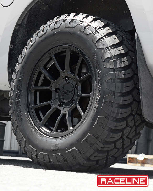 Raceline 950B Gauge 17x8.5in / 6x120 BP / 18mm Offset / 67.1mm Bore - Satin Black Wheel