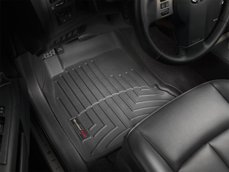 WeatherTech 04-08 Infiniti FX35 (2WD) Front FloorLiner - Black